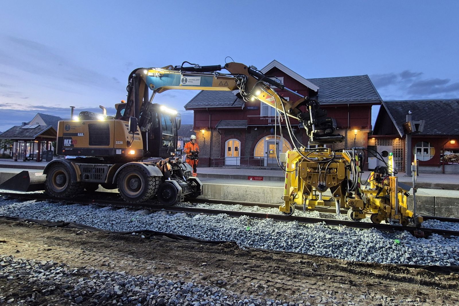 Arbeider på Verdal stasjon